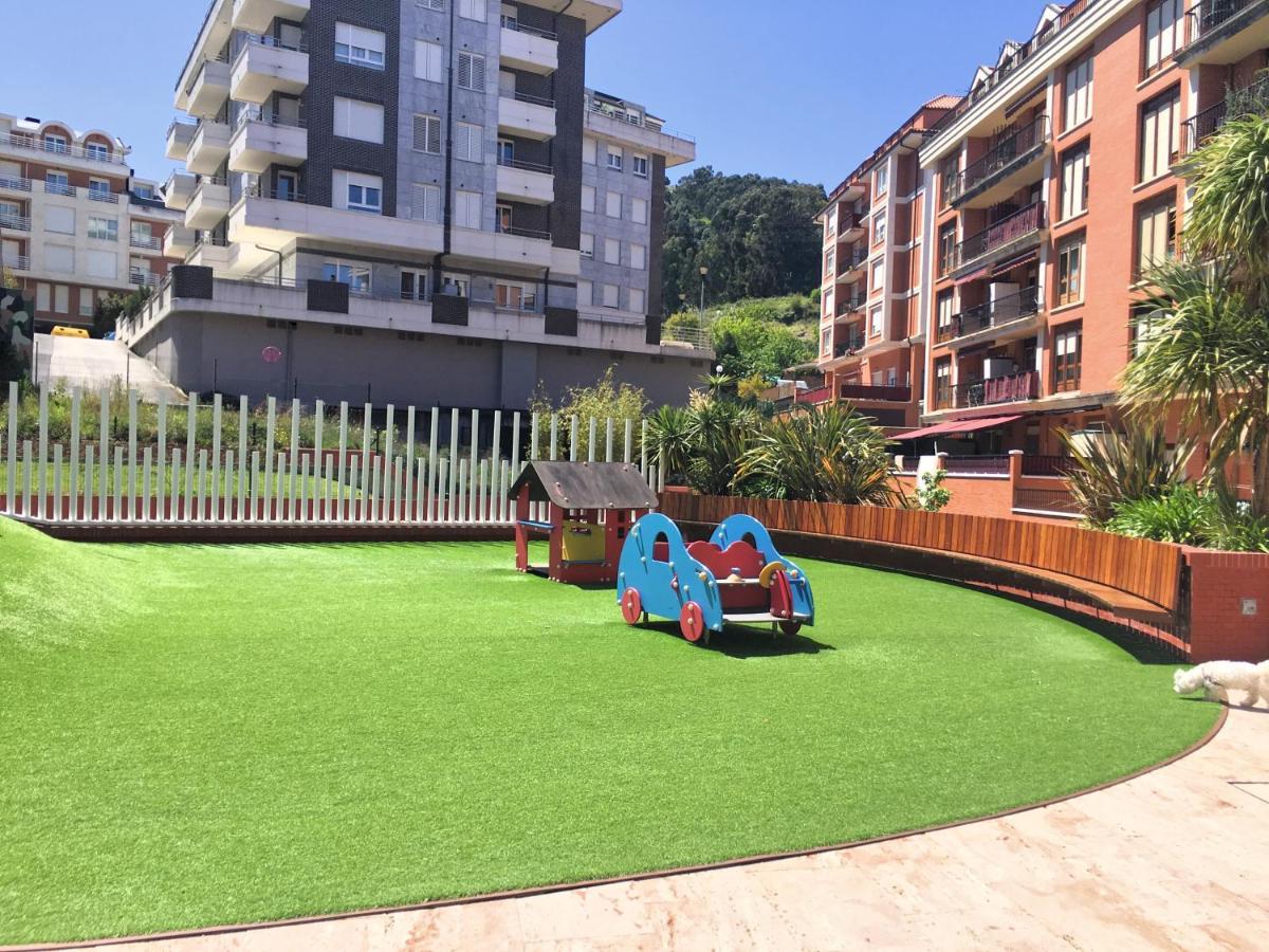 Castro Holidays - Centrico Piscina Urbanizacion Garaje Gratis Castro Urdiales Exterior photo